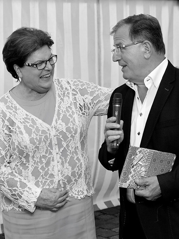 Barbara Stamm und der unterfränkische Bezirkstagspräsident Erwin Dotzel 2018 im Pflegeheim Schloß Römershag beim Regionalbesuch des Landtagspräsidiums in Unterfranken Barbara Stamm und der unterfränkische Bezirkstagspräsident Erwin Dotzel 2018 im Pflegeheim Schloß Römershag beim Regionalbesuch des Landtagspräsidiums in Unterfranken