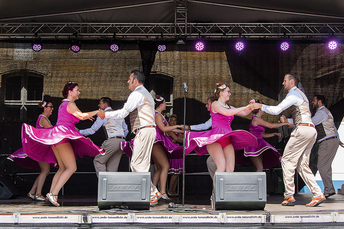 Tanzeinlage der Boogie Devils aus Allersberg beim Oldietownfestival