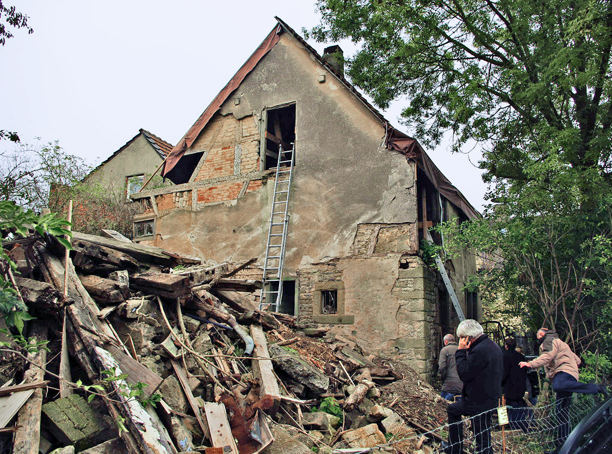 Zum Zeitpunkt des Abbaus durch das Freilandmuseum vor rund zehn Jahren befand sich die Synagoge in einem ruinösen Zustand.