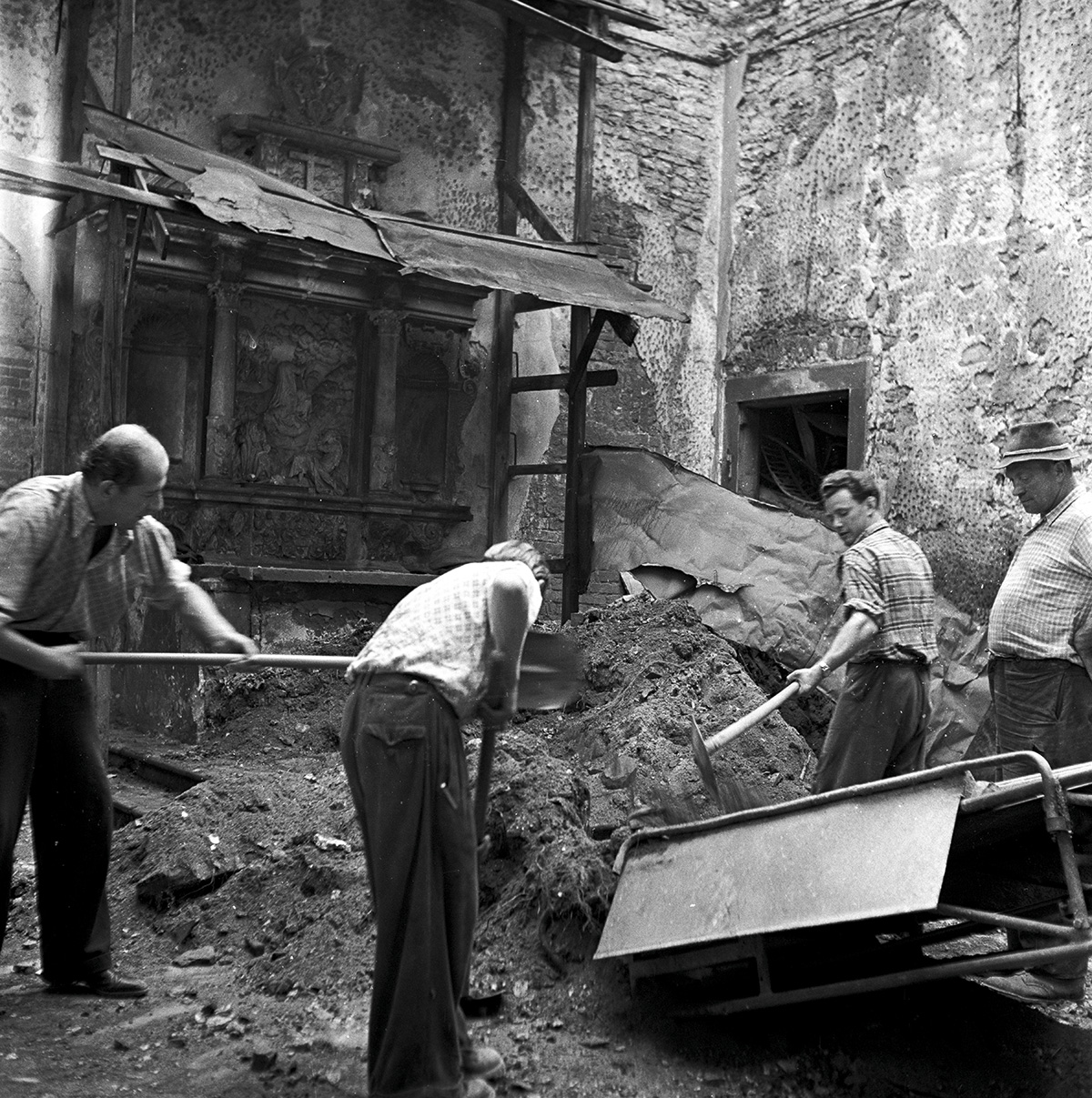 Hof Conti 1954