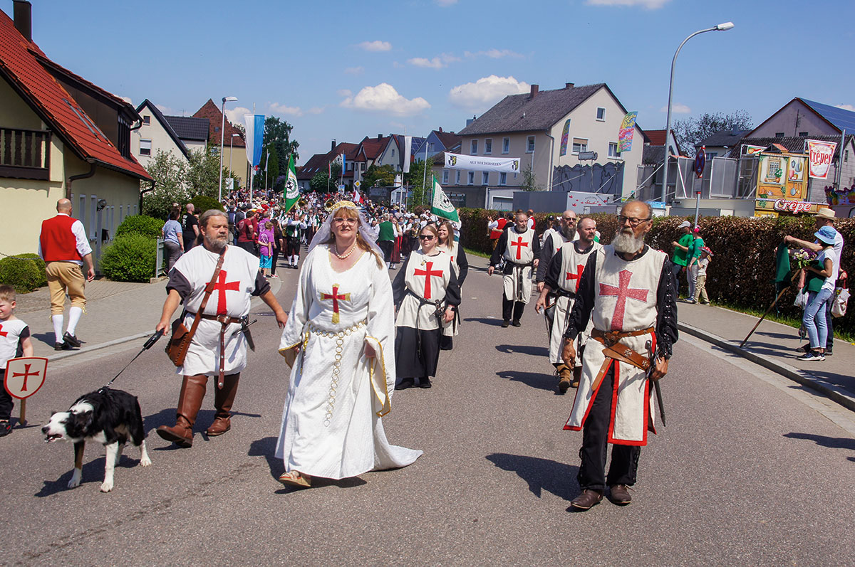 Die Ideale des Rittertums pflegen die Eques Templi Sancti Sepulcri e. V. Scheinfeld.