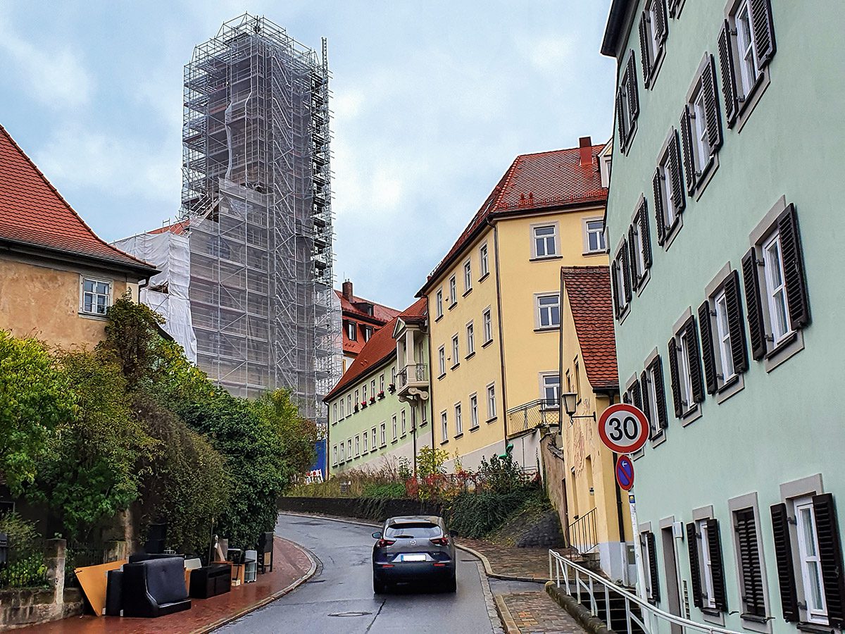 Blick vom Theresianum auf den Kirchturm