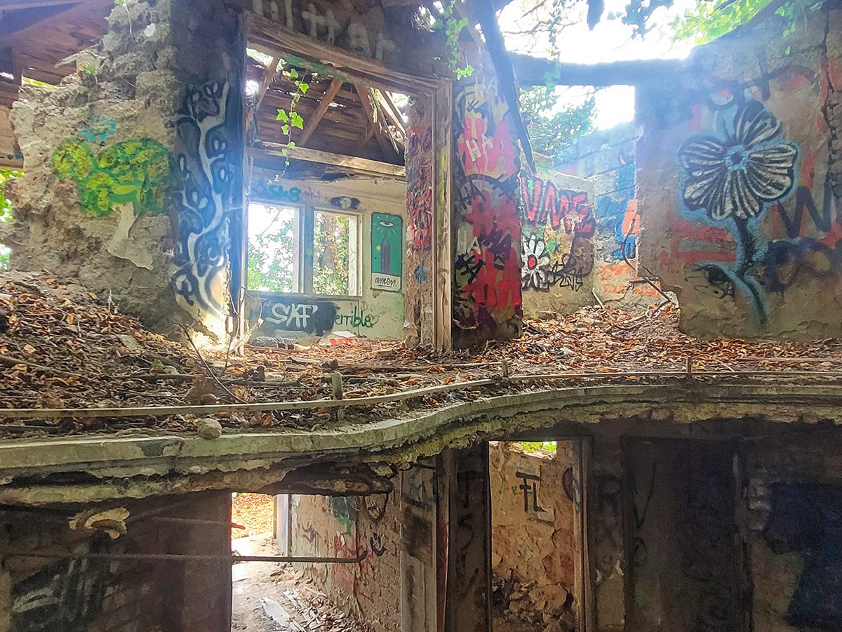 Das ehemalige Tanzcafe Charlott-Terrassen am Nikolausberg in Würzburg