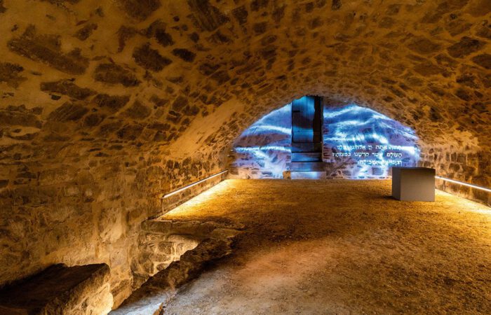 Eine sensationelle Entdeckung - das deutschlandweit bislang einzige jüdische Ritualbad in einem Privathaus des 15. Jahrhunderts. Eine sensationelle Entdeckung - das deutschlandweit bislang einzige jüdische Ritualbad in einem Privathaus des 15. Jahrhunderts.