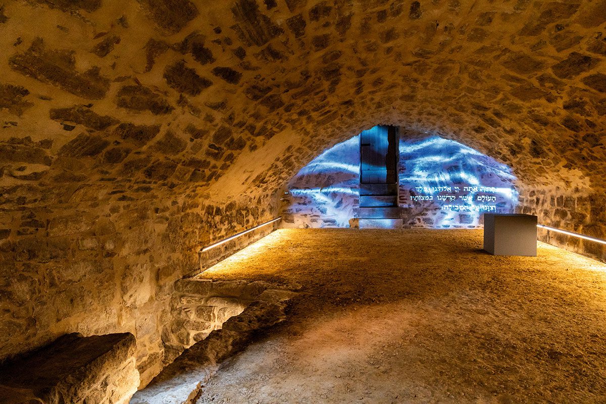 Eine sensationelle Entdeckung - das deutschlandweit bislang einzige jüdische Ritualbad in einem Privathaus des 15. Jahrhunderts.