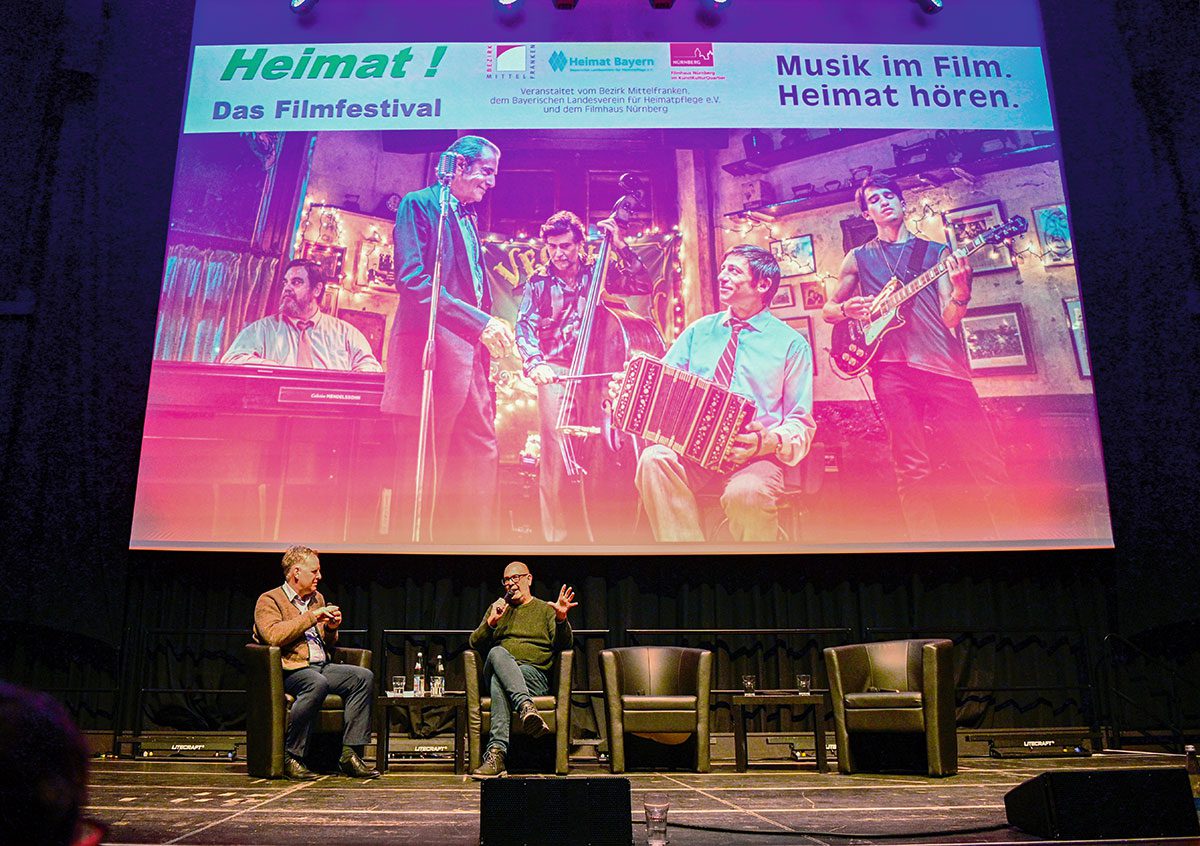 Dr. Rudolf Neumaier, Geschäftsführer des Bayerischen Landesvereins für Heimatpflege e. V. und Hannes Ringlstetter (am Abschlussabend)