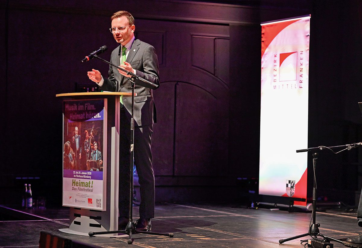 Peter Daniel Forster, Bezirkstagspräsident Mfr., bei der Eröffnung.
